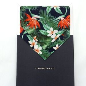 ‎Men's Tropical Floral Cotton Ascot